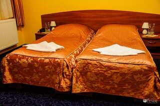 Отель FENIX - Hotel i Restauracja Ясенка Двухместный номер с 1 кроватью или 2 отдельными кроватями-2